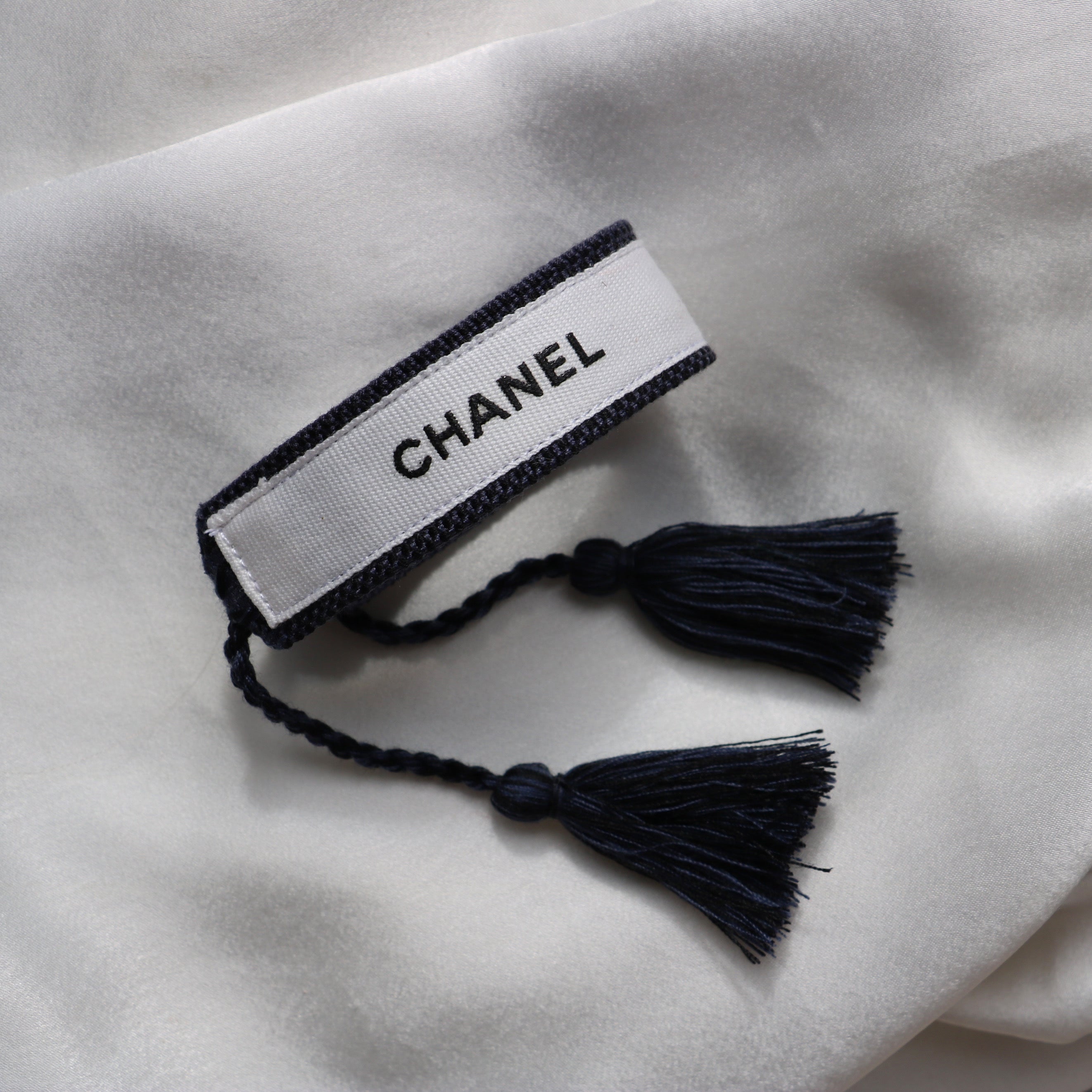 BRACELET TISSÉ UPCYCLÉ | NOIR & BLANC