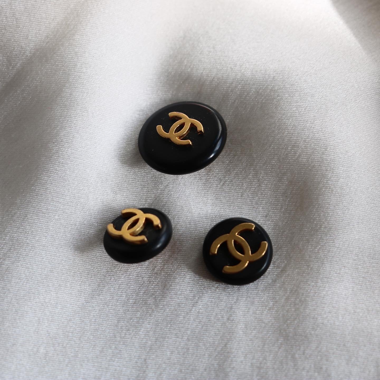 COLLIER UPCYCLÉ CHANEL | NOIR