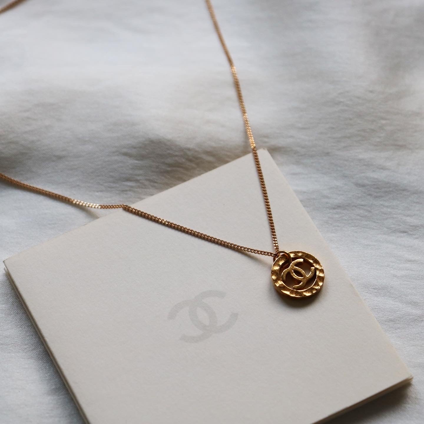 COLLIER UPCYCLÉ CHANEL | PETIT MARTELÉ