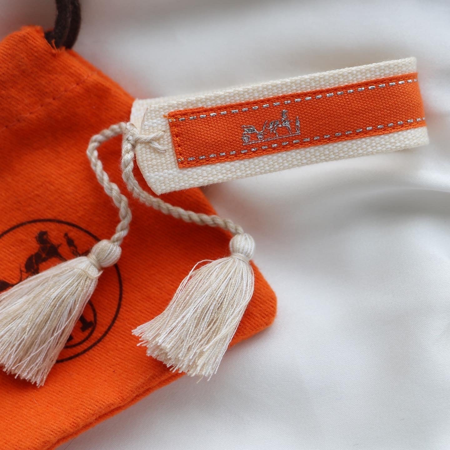 BRACELET TISSÉ UPCYCLÉ HERMÈS | RARE ORANGE