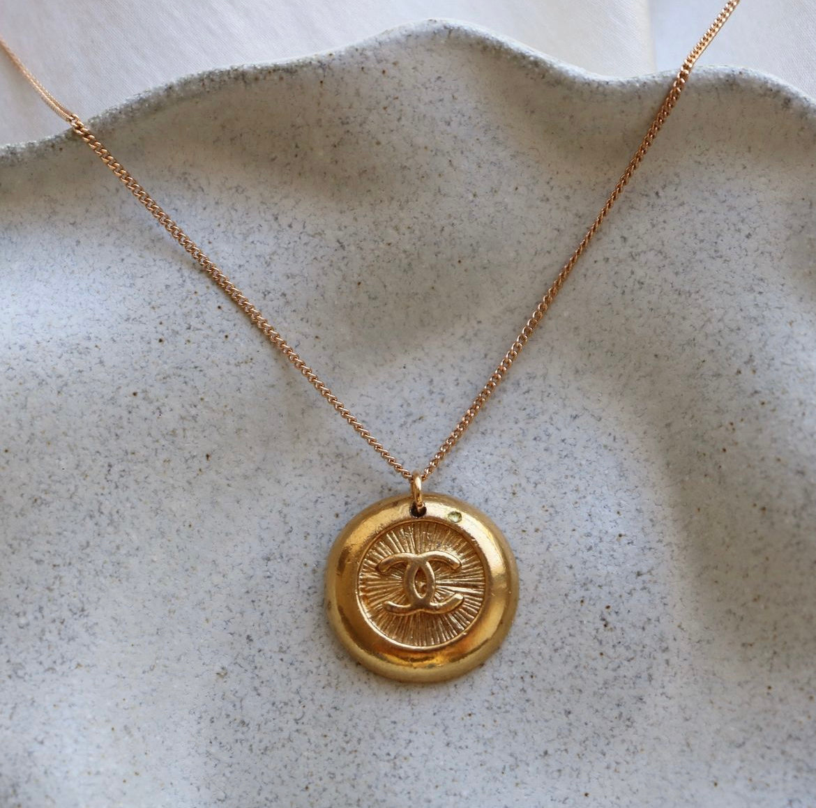 COLLIER UPCYCLÉ CHANEL | DORÉ RARE "IMPARFAIT"