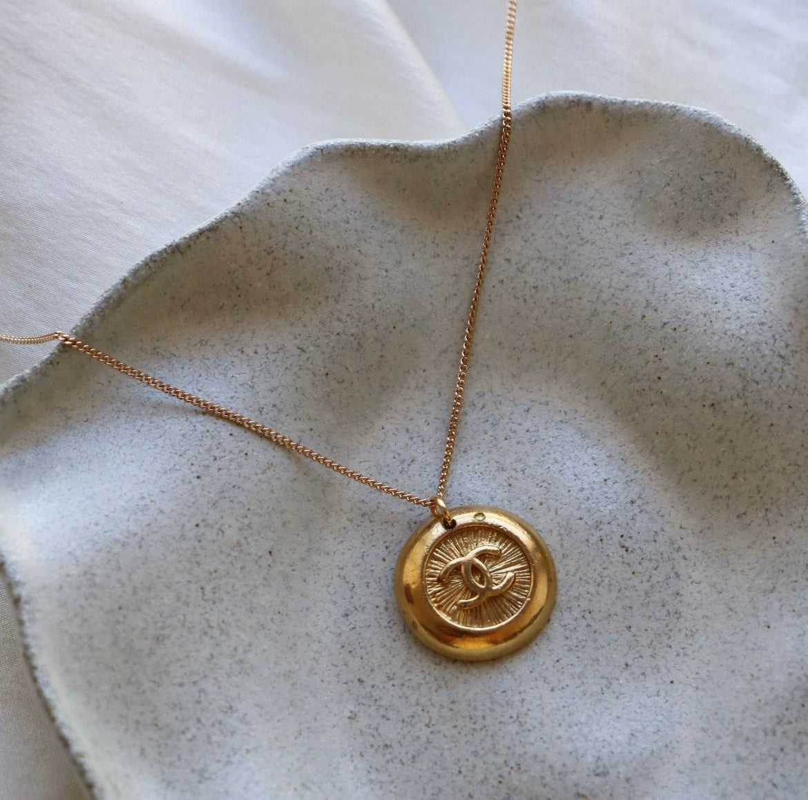 COLLIER UPCYCLÉ CHANEL | DORÉ RARE "IMPARFAIT"