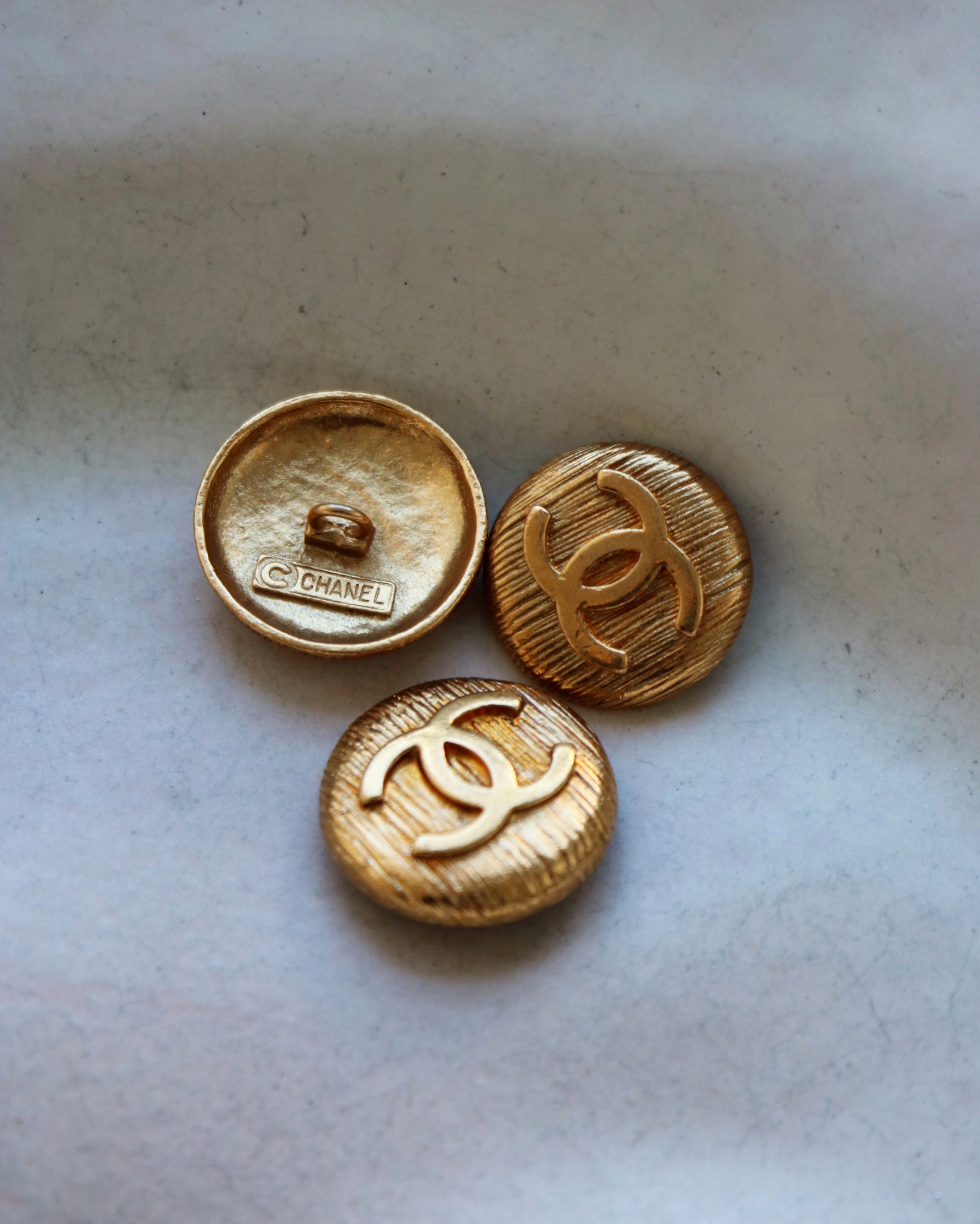 COLLIER UPCYCLÉ CHANEL | DORÉ RARE