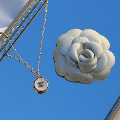 COLLIER UPCYCLÉ CHANEL | BLANC N°2