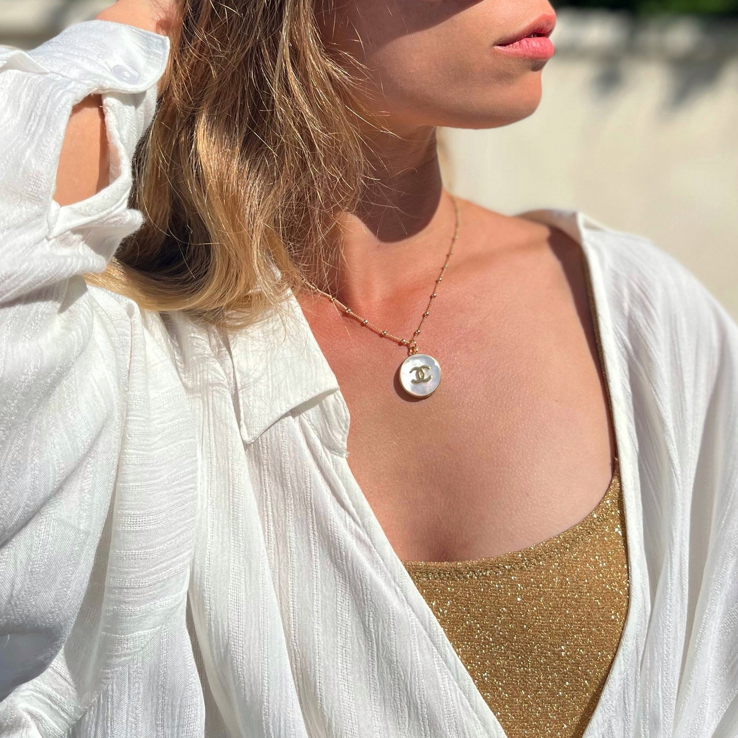 COLLIER UPCYCLÉ CHANEL | BLANC NACRE