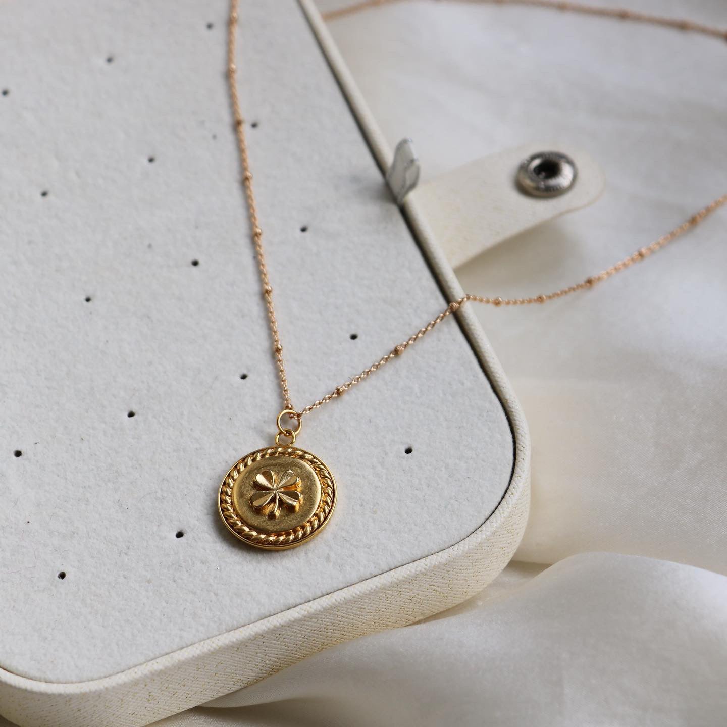 COLLIER UPCYCLÉ CHANEL | LUCKY N°2